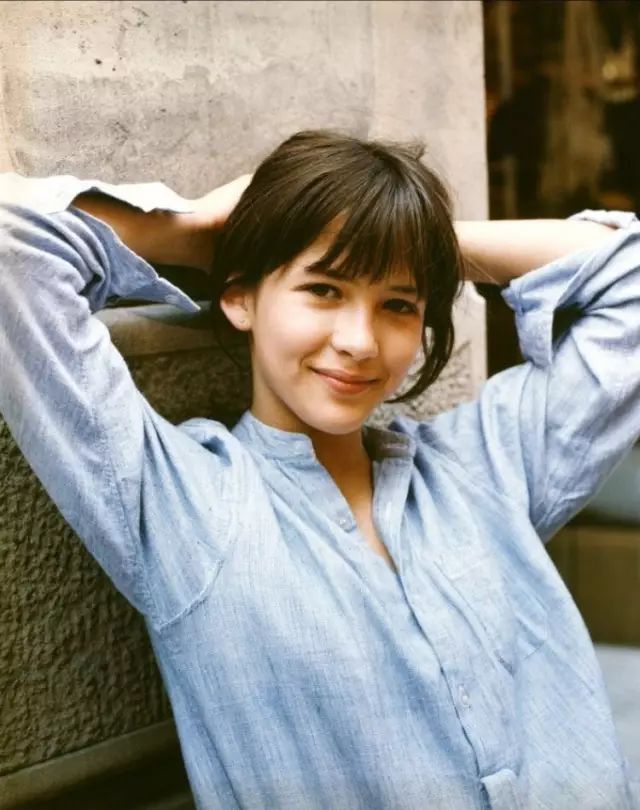 Sophie Marceau's serene temperament is well suited to linen